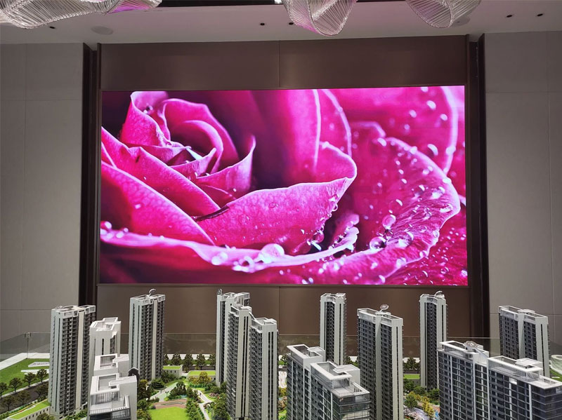 潜江张家界丝绸之路国际文化旅游产业园销售中心P2全彩LED显示屏项目